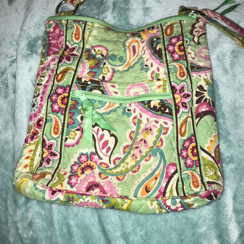 Vera Bradley crossbody bag. New condition!